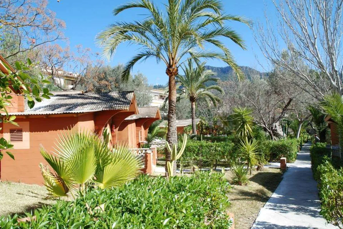 SOLLER GARDEN