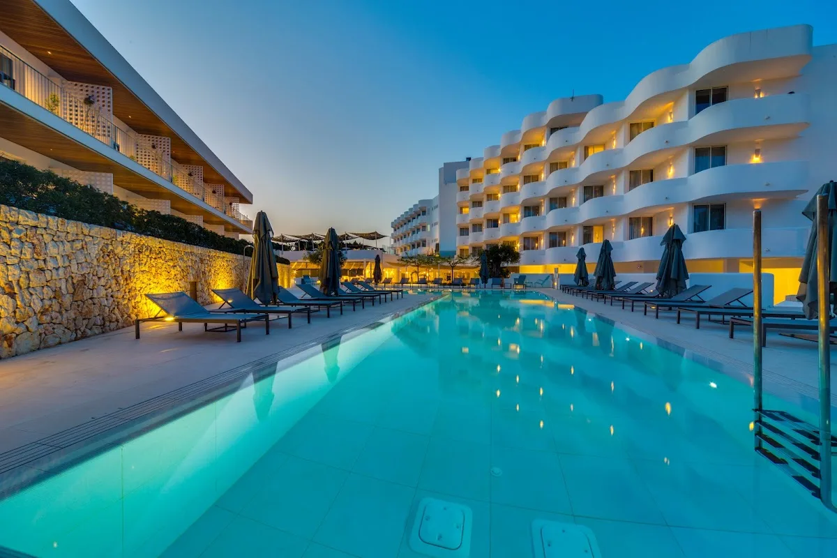 INTUROTEL CALA ESMERALDA