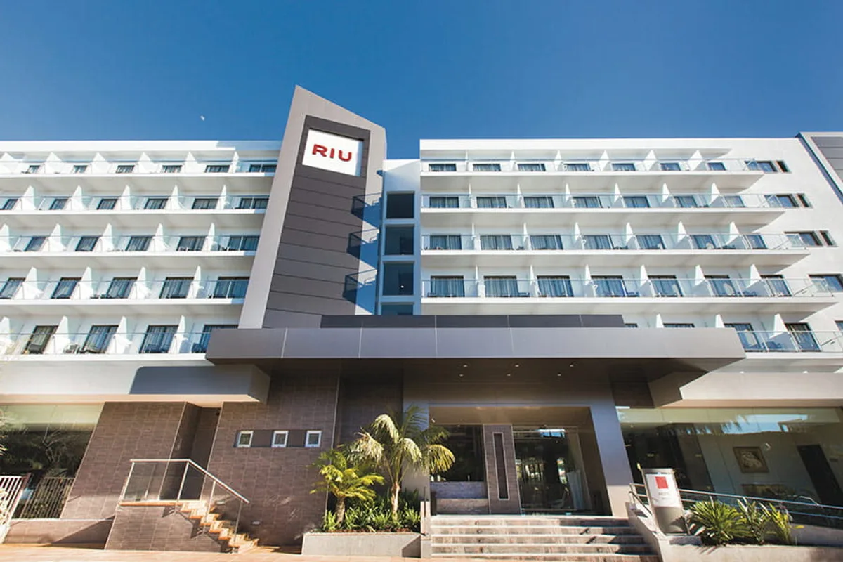 RIU BRAVO