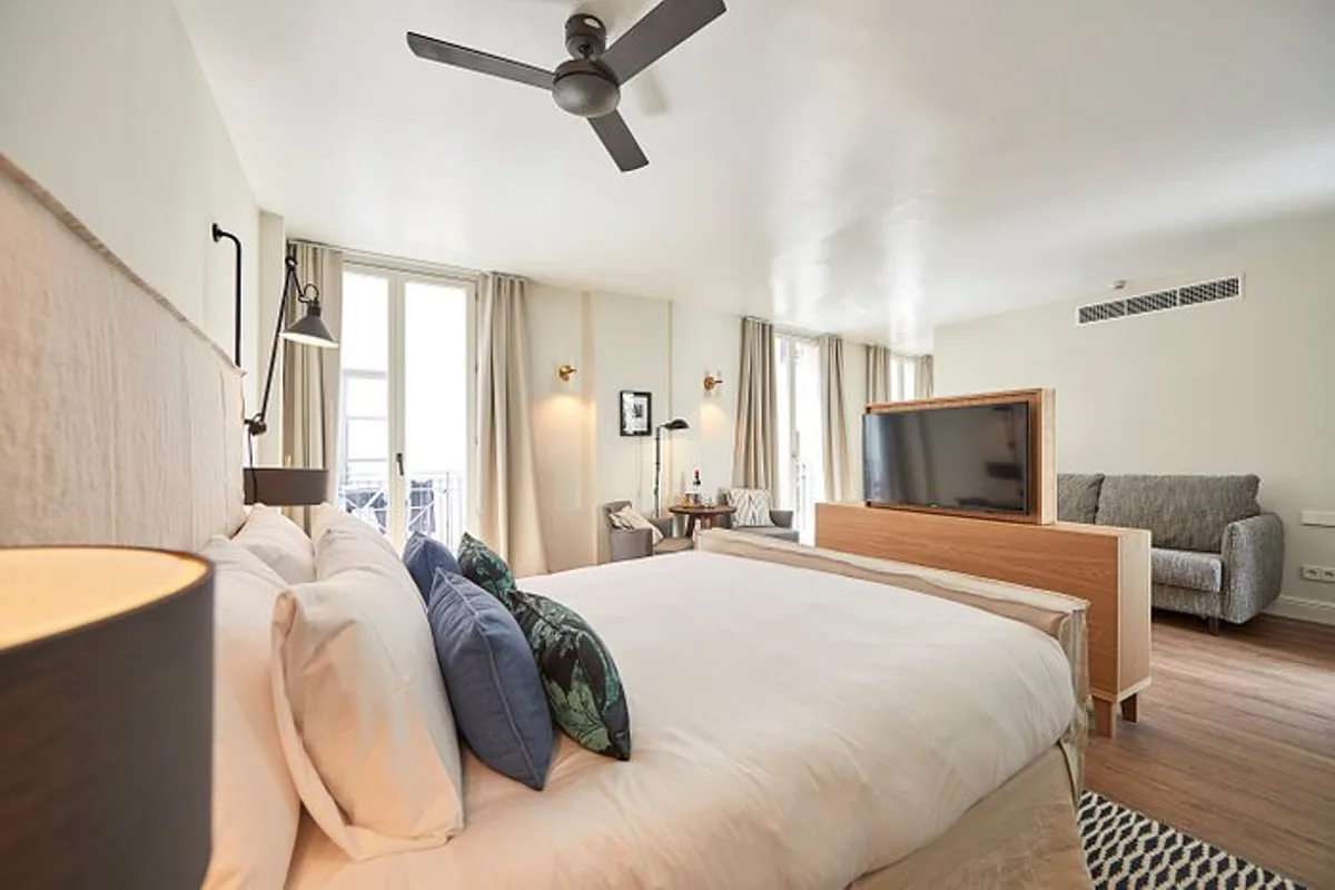 HOTEL MHOUSE