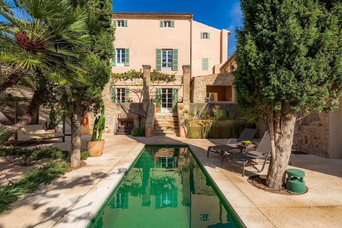 YARTAN BOUTIQUE HOTEL