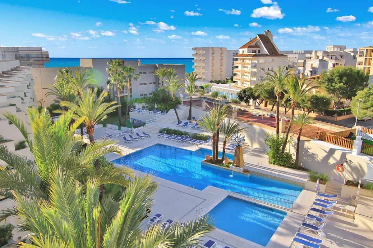 HOTEL GLOBALES CALA BONA