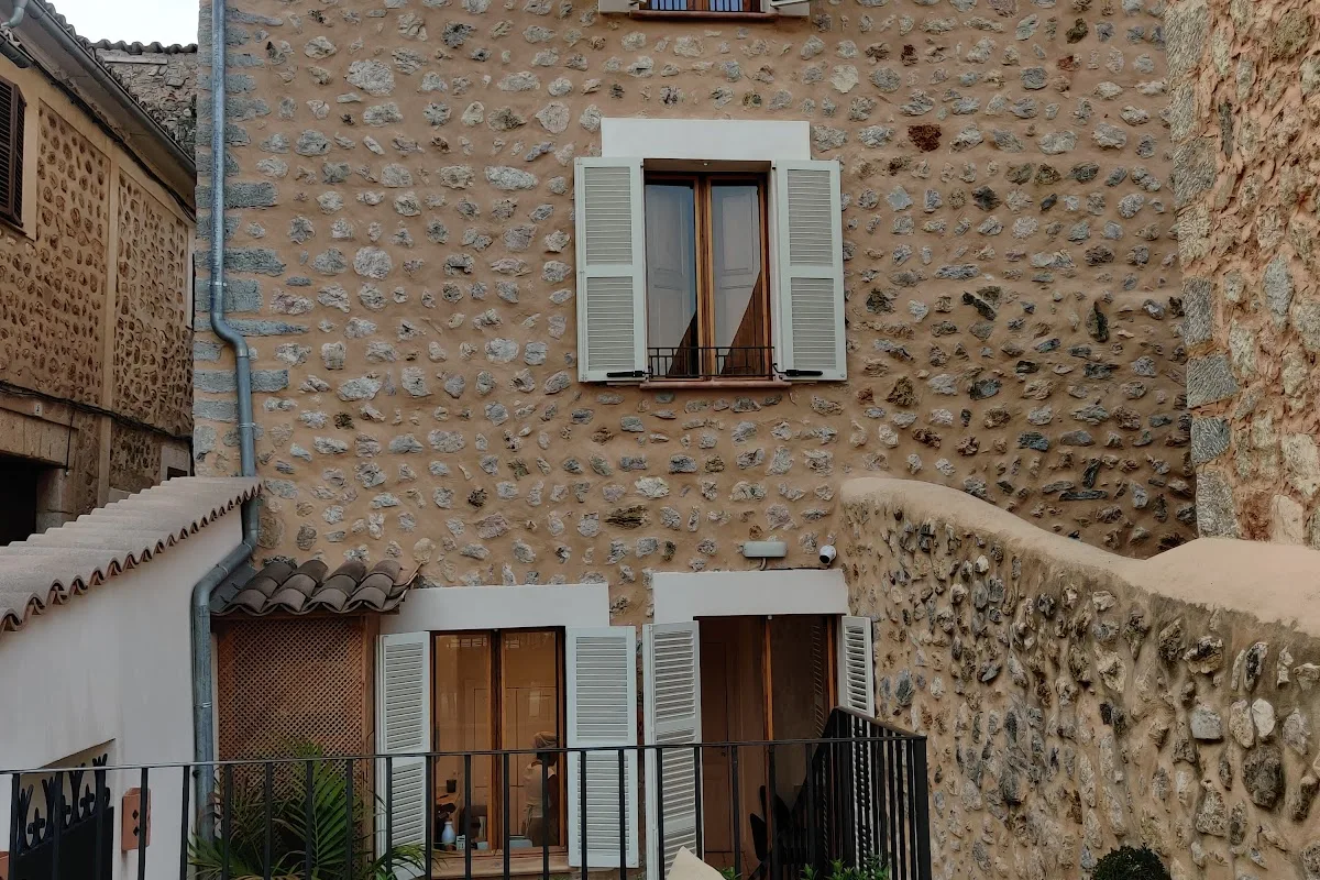 PETIT BINIARAIX