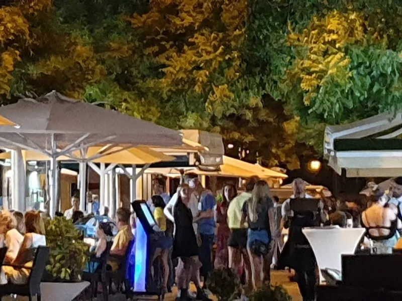 TRENDY COPAS foto 2