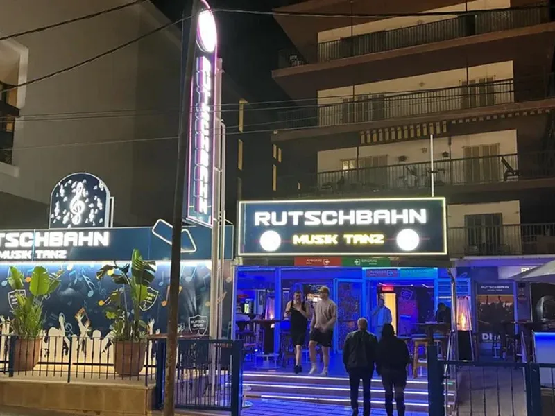 RUTSCHBAHN foto 3