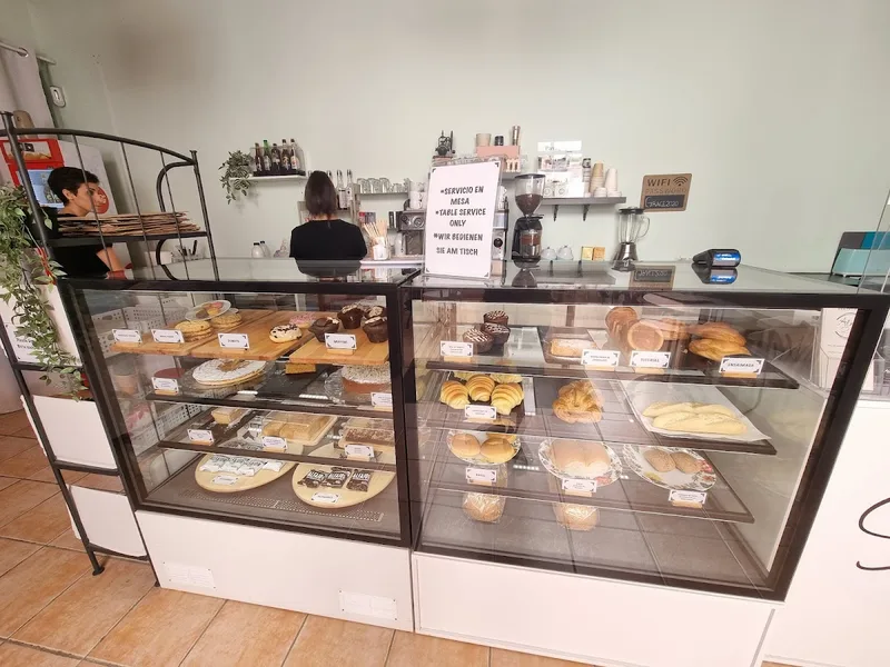 SÜSS CAFE & BAKERY foto 2