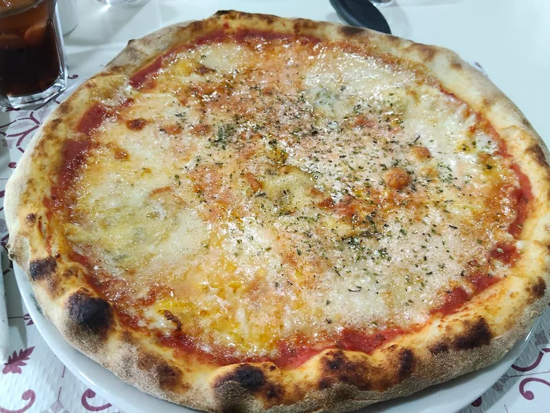 PIZZERIA SES COMES foto 3