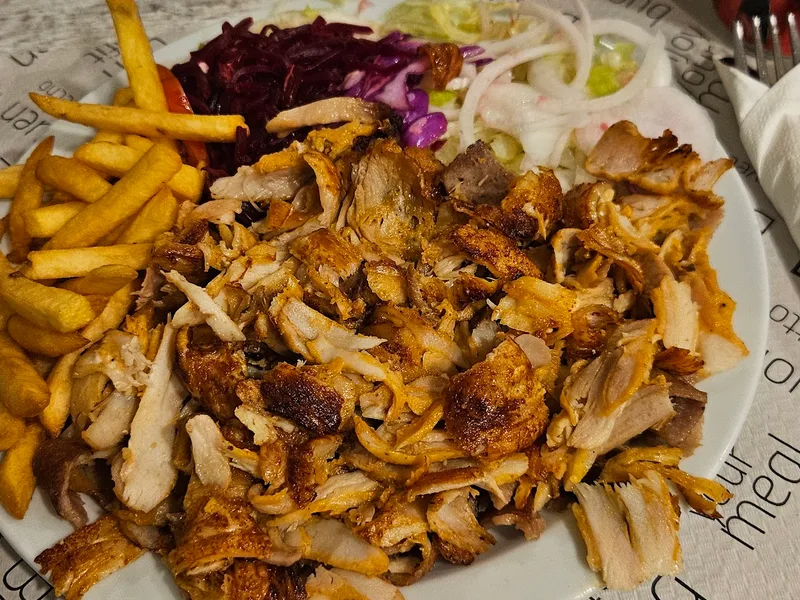KEBAB S´ALMUDAINA-CAFETERIA foto 1