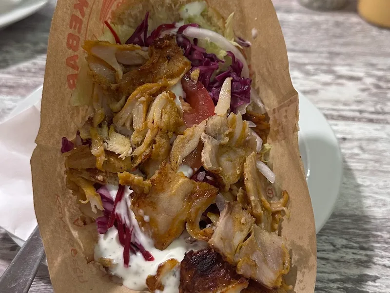 KEBAB S´ALMUDAINA-CAFETERIA foto 2