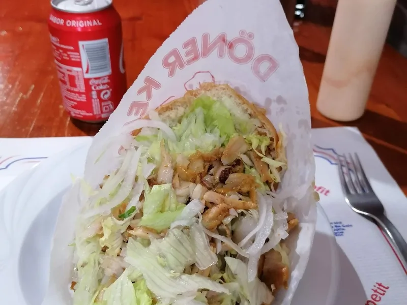 KEBAB S´ALMUDAINA-CAFETERIA foto 3