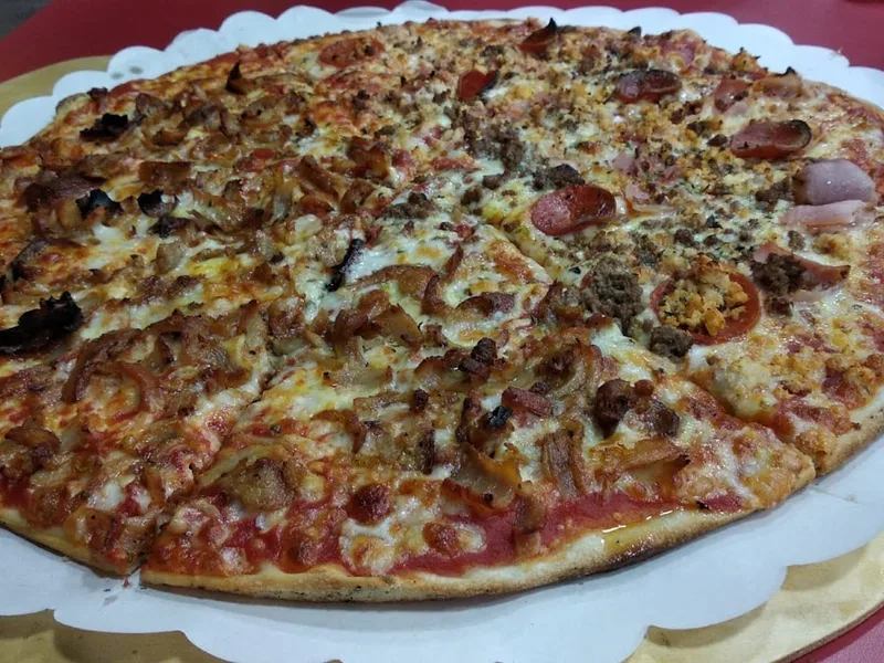 HOLLYWOOD PIZZA & KEBAB foto 1