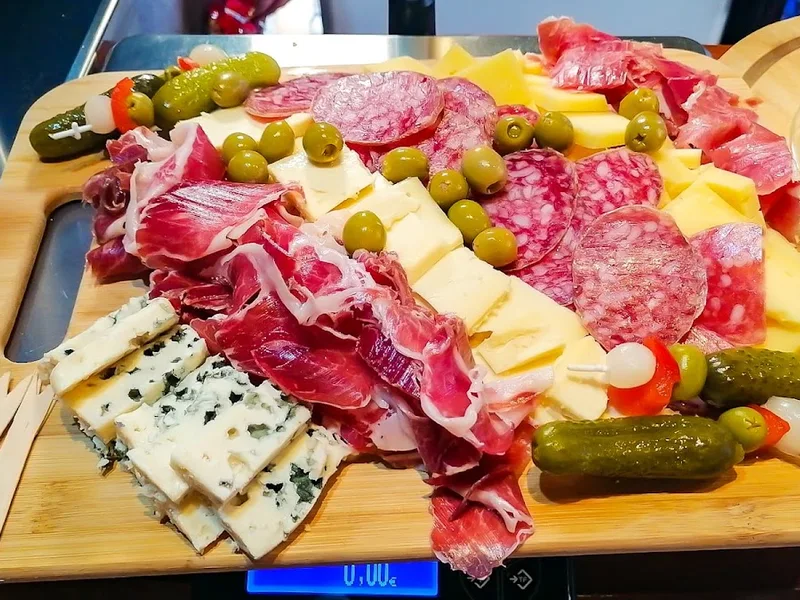 EL BODEGÓN DE LUIS foto 1