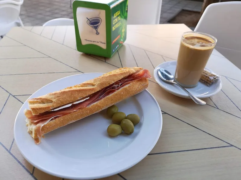 CAFES I DOLÇOS A&M foto 2