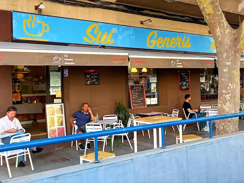 CAFETERIA SUI GENERIS AVENIDAS foto 2