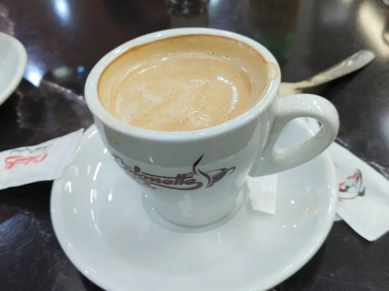 CAFETERIA FORNARIS foto 2