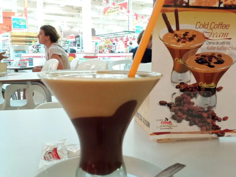CAFETERIA FORNARIS foto 3