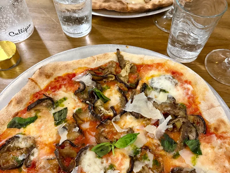 GANAS DE PIZZA foto 4