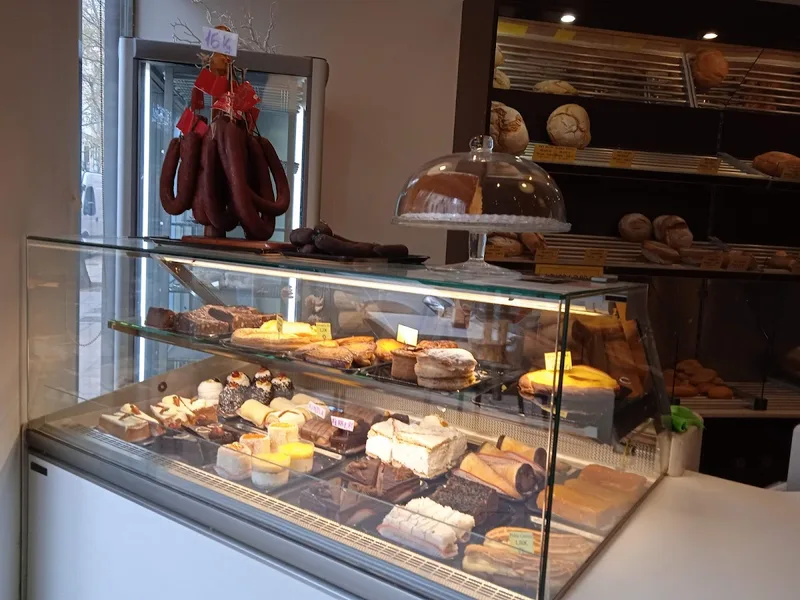 FORN I PASTISSERIA CAN JOAN TERES foto 3