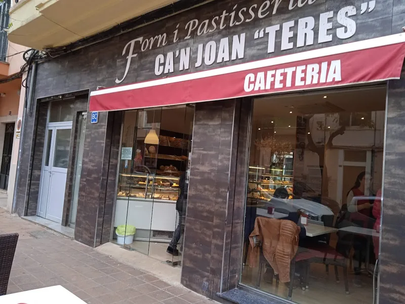 FORN I PASTISSERIA CAN JOAN TERES foto 4