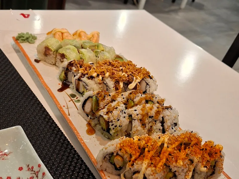 SUSHI DELUXE foto 2