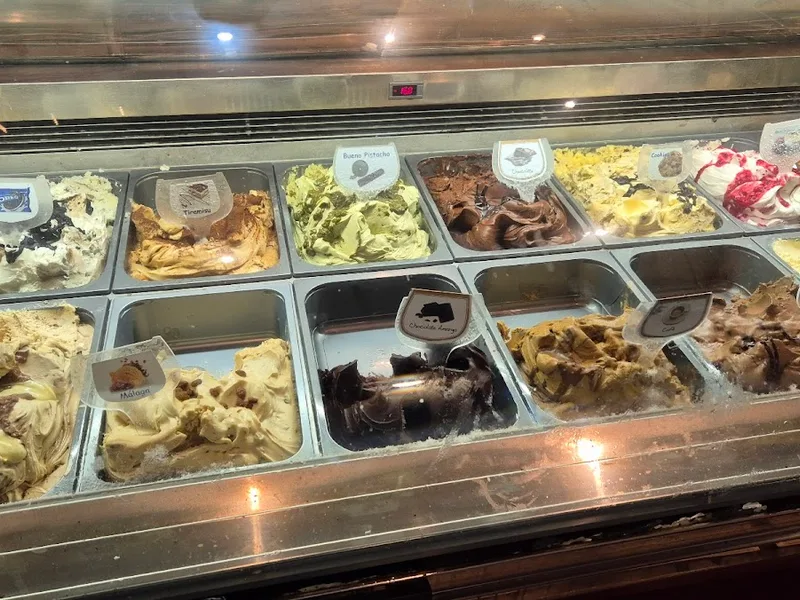 PIERITO FA IL GELATO foto 2