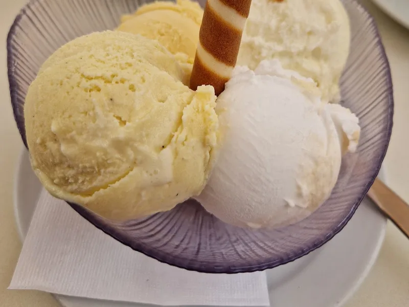 PIERITO FA IL GELATO foto 3