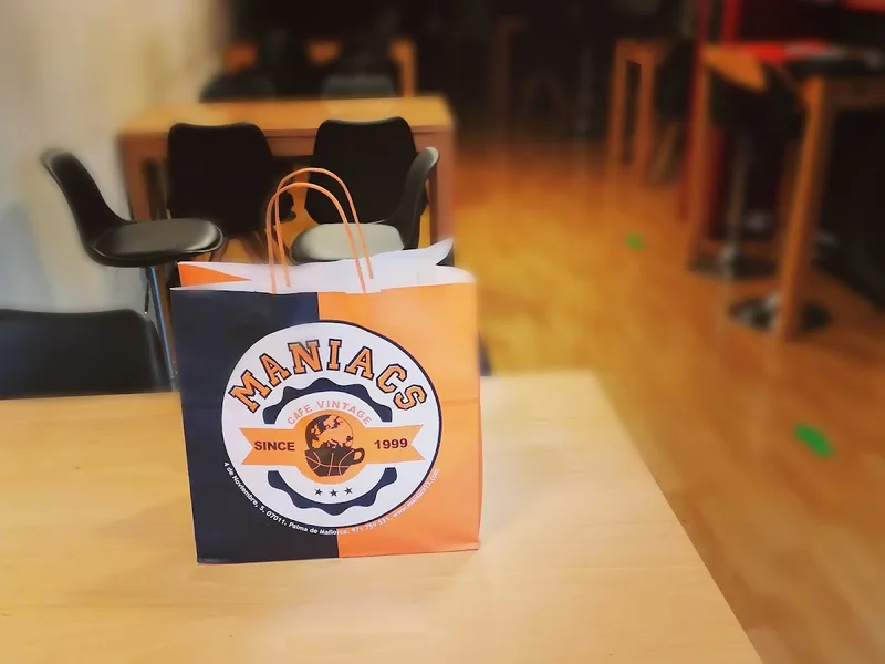 MANIACS CAFE foto 2
