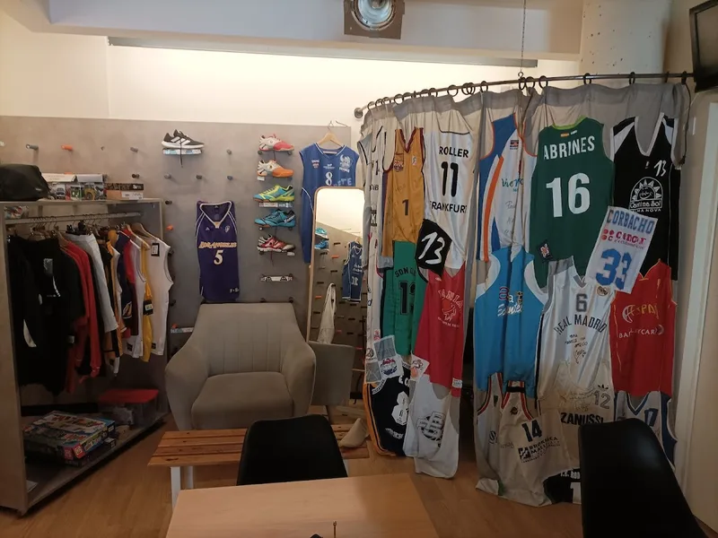 MANIACS CAFE foto 4