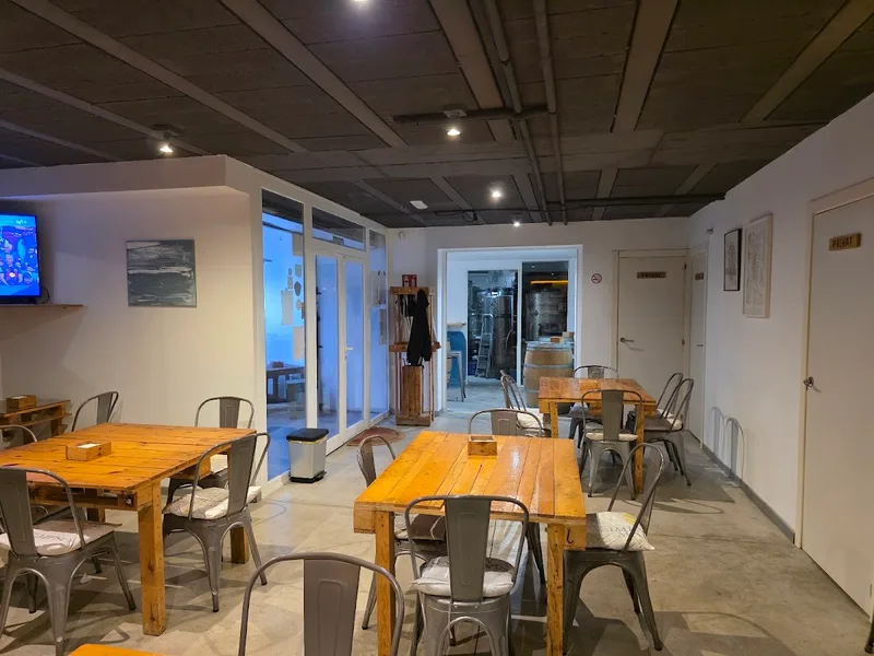 SA CERVISERIA CRAFT BEER & ORGANIC WINE foto 3
