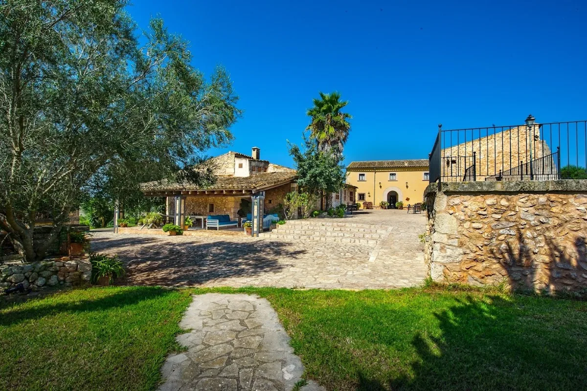 SA FRANQUESA VELLA