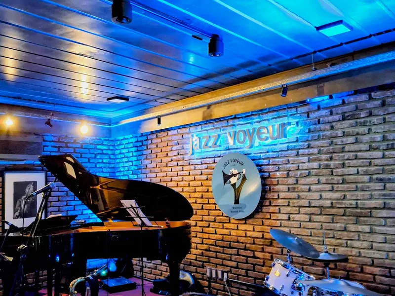 JAZZ VOYEUR CLUB foto 2