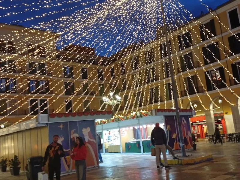 LA PLAZA foto 1