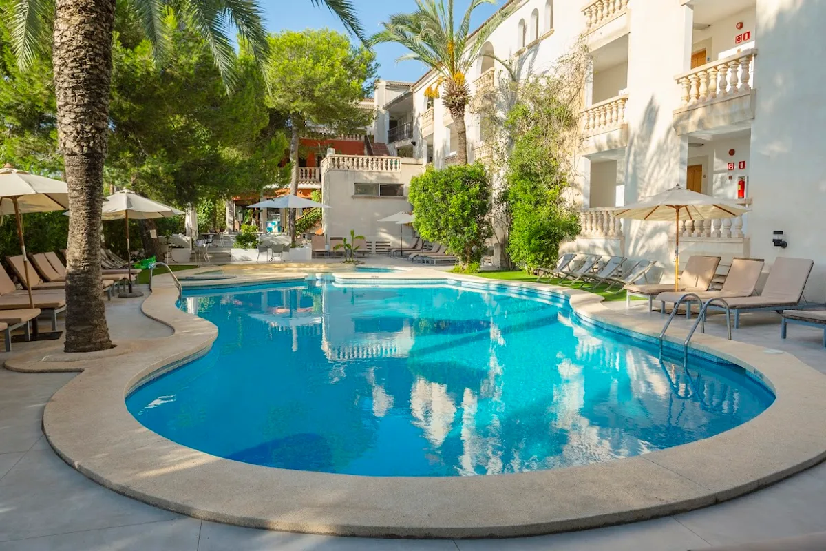 ES BAULO PETIT HOTEL
