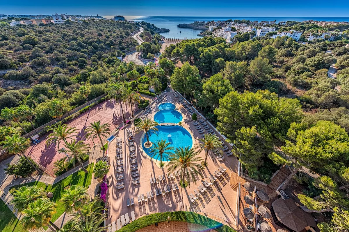 CLUB CALA MARSAL